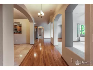 Photo #4: 993472 Listing 