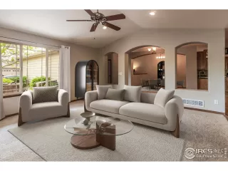 Photo #5: 993472 Listing 