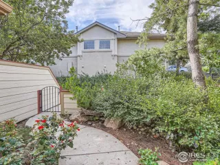 Photo #4: 993493 Listing