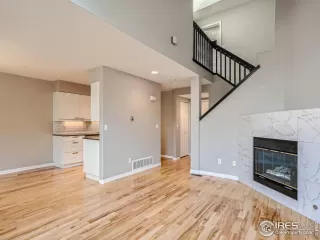 Photo #6: 993493 Listing