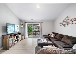 Photo #5: 993517 Listing 