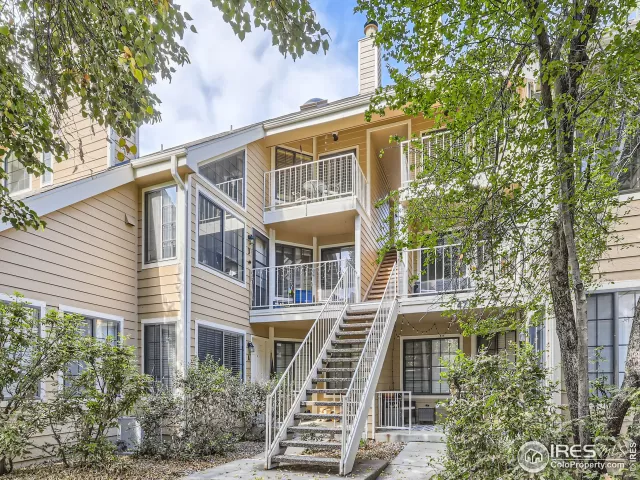 MLS: 993577 Condo For Sale