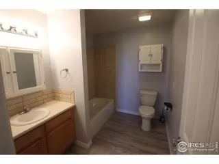 Photo #6: 993613 Listing