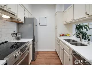 Photo #6: 993631 Listing