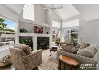 Photo #4: 993667 Listing