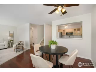 Photo #5: 993713 Listing