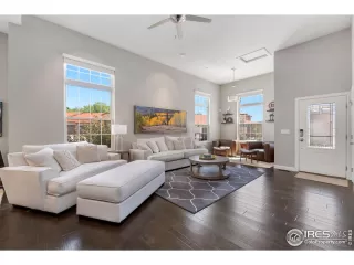 Photo #1: 993787 Listing