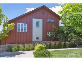 Photo #1: 993801 Listing