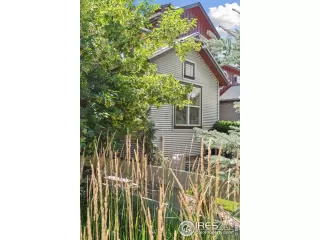 Photo #4: 993801 Listing