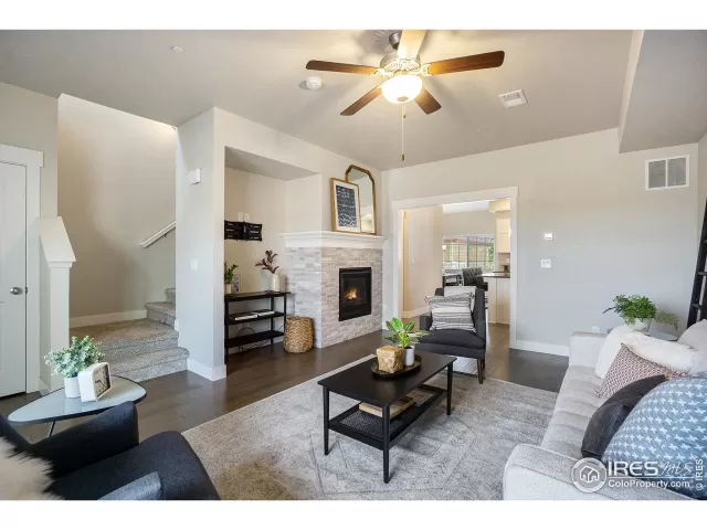 MLS: 993806 Condo For Sale