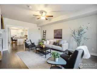 Photo #4: 993806 Listing