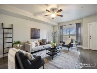 Photo #5: 993806 Listing