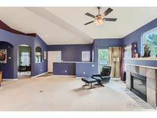 Photo #5: 993884 Listing