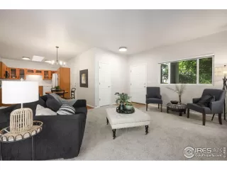 Photo #3: 993904 Listing