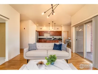 Photo #3: 993934 Listing