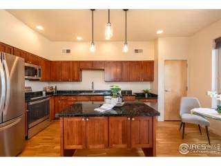 Photo #4: 993934 Listing