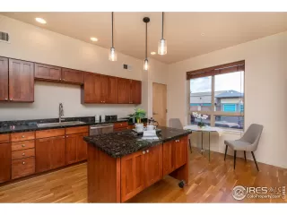Photo #5: 993934 Listing
