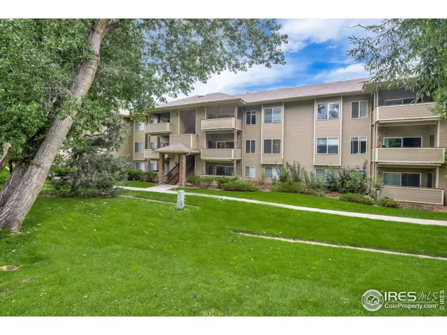 MLS: 994057 Condo For Sale