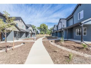 Photo #2: 994123 Listing