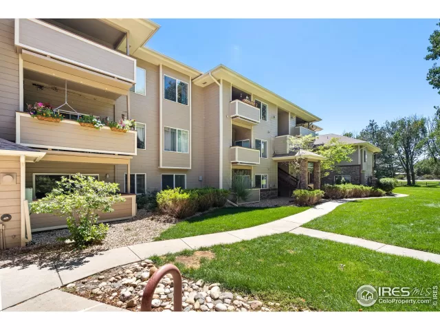 MLS: 994171 Condo For Sale
