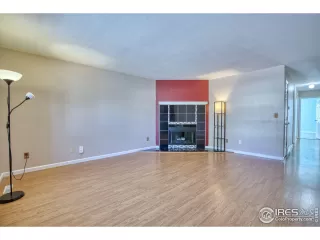 Photo #4: 994251 Listing