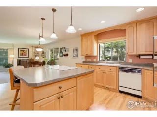 Photo #3: 994283 Listing