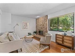 Photo #2: 994334 Listing 