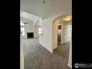 Photo #3: 994413 Listing 