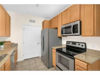 Photo #5: 9944350 Listing