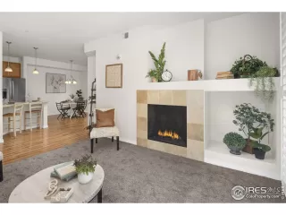 Photo #5: 994490 Listing