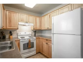 Photo #6: 9945139 Listing