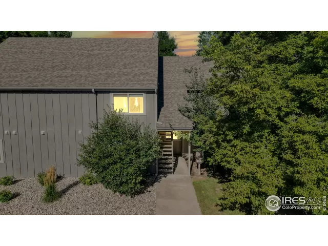 MLS: 994560 Condo For Sale