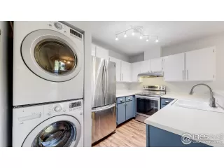 Photo #2: 994560 Listing