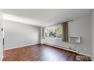 Photo #5: 994560 Listing