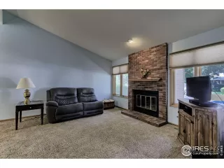 Photo #5: 994638 Listing