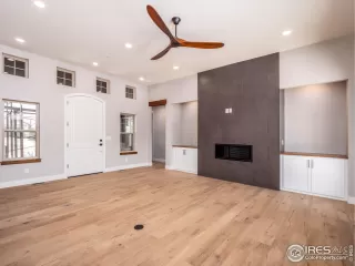 Photo #6: 994710 Listing