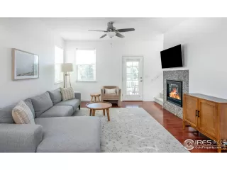 Photo #4: 994727 Listing