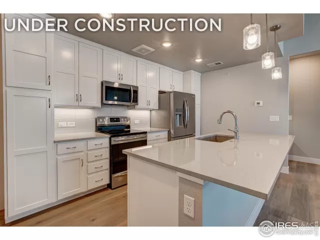 MLS: 994777 Condo For Sale