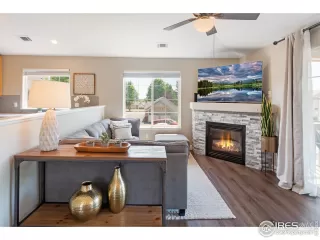 Photo #5: 994782 Listing