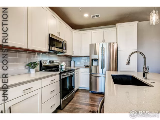 MLS: 994794 Condo For Sale