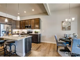 Photo #5: 994845 Listing 