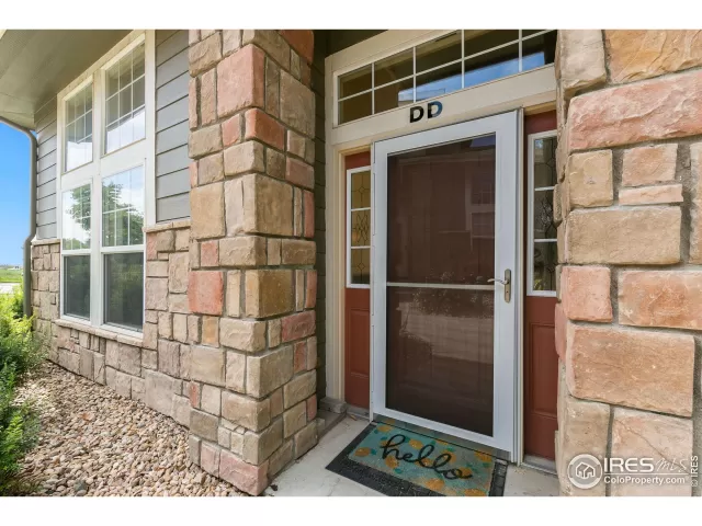 MLS: 994869 Condo For Sale
