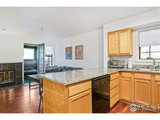 Photo #2: 994901 Listing