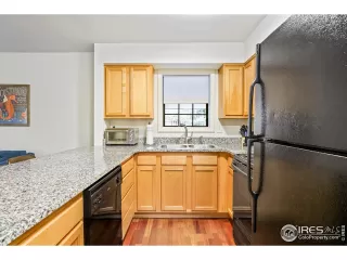 Photo #3: 994901 Listing