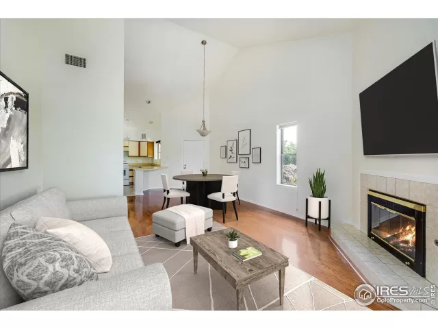 MLS: 994925 Condo For Sale