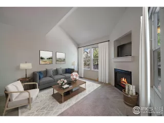 Photo #4: 994959 Listing