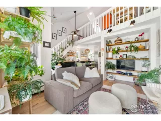 Photo #6: 994963 Listing