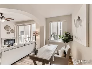 Photo #4: 994994 Listing