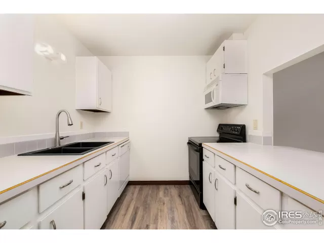 MLS: 995005 Condo For Sale