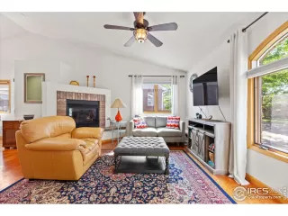 Photo #5: 995060 Listing